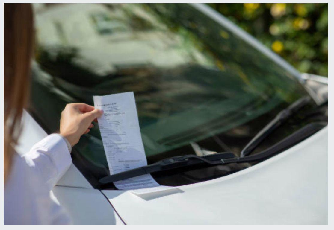 ¿Qué pasa si me ponen una multa con un coche alquilado en Hermin Rent a Car?